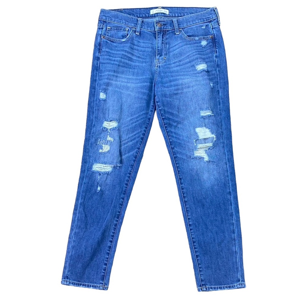 Woman’s Abercrombie & Fitch distressed jeans size 6 W28